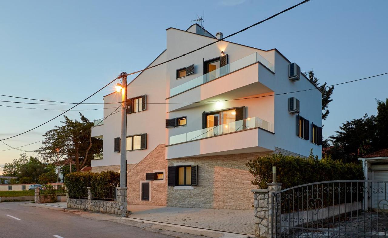 Apartments Nika Turanj Exterior foto